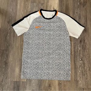 SOLD - Men's Nike Dry Academy GX2 Short Sleeve T-Shirt